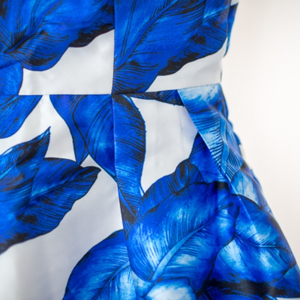 Blue and white palm frawn dress from modcloth - Picture 3 of 7